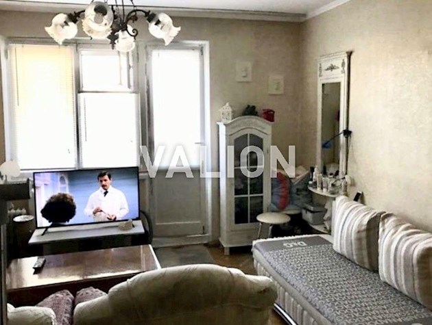 Продается 4 — комнатная на переулке Качуровского Игоря (Руднева), 1, Дарницкий район