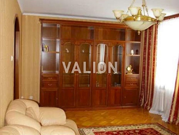 Продается 2-комнатная квартира на ул. Бориса Гмыри, 9-В.