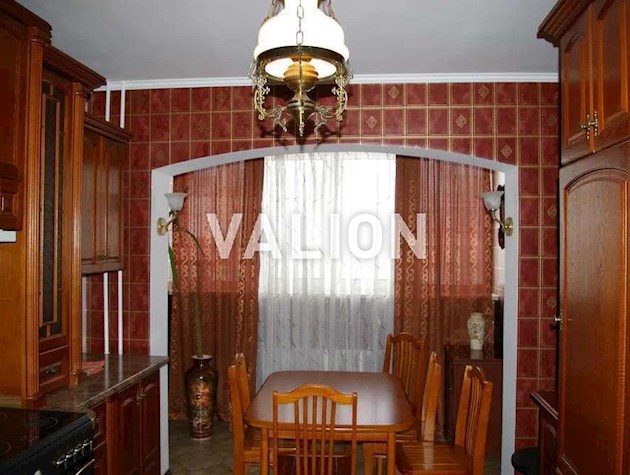 Продается 2-комнатная квартира на ул. Бориса Гмыри, 9-В.