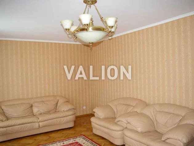 Продается 2-комнатная квартира на ул. Бориса Гмыри, 9-В.