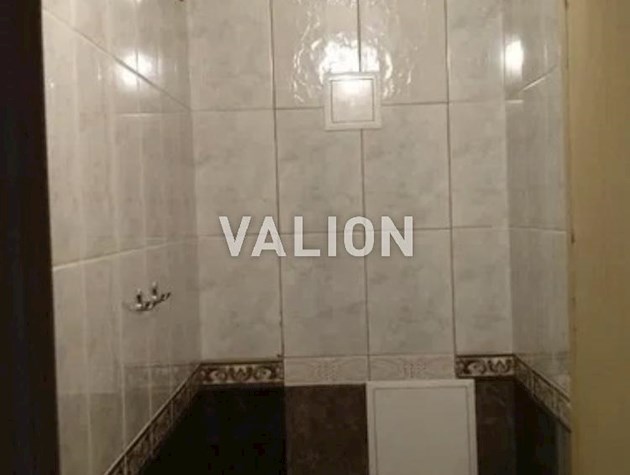 4 комнатная, метро Лукьяновская, ул. Половецкая 16