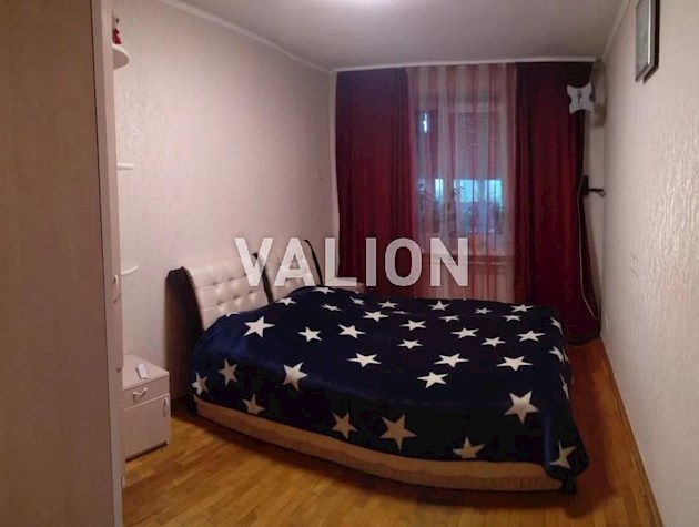 4 комнатная, метро Лукьяновская, ул. Половецкая 16