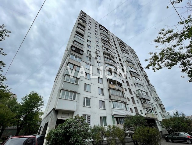 Продается однокомнатная квартира на Березняках, ул.Серафимовича, без комиссии