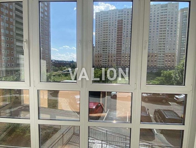 Продаж 2-к квартири вул. Софії Русової 3г