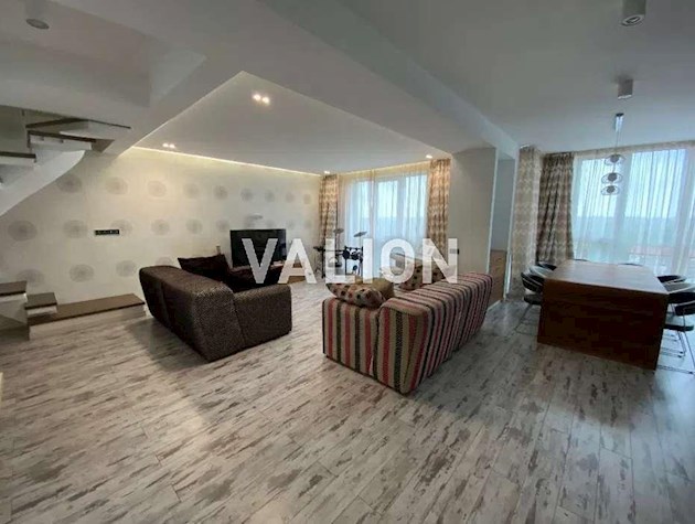 Продаю 4-комнатную двухуровневую квартиру по ул.Метрологическая, 111