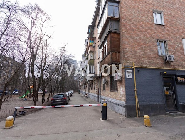 Без % Драгомирова 10а Печерск метро Дружбы Народов Лыбедская. 3 к. кв