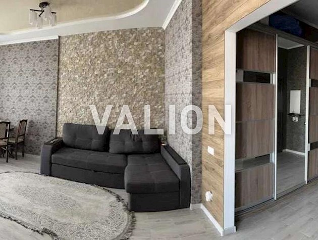 Продаж 3-кімнатної квартири в ЖК Каховська