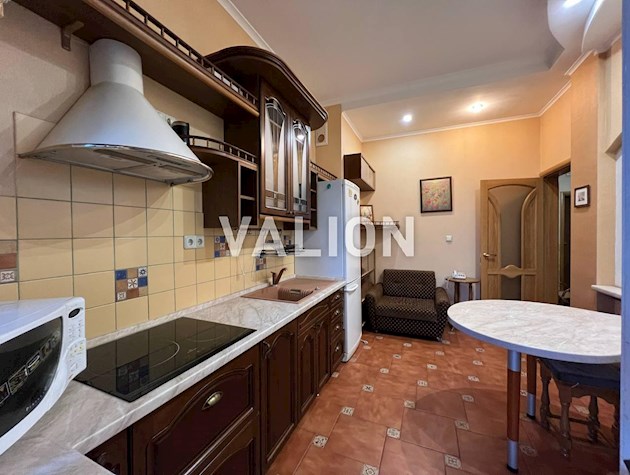 Продаж 1к квартири вул. Панаса Мирного 17 біля метро Кловська/Печерський/Центр Без комісії