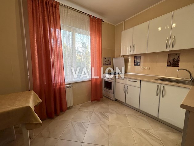 Продается 1-комнатная квартира на 2/9 этаже с ремонтом 34,9 кв.