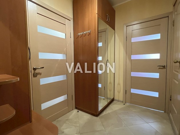 Продается 1-комнатная квартира на 2/9 этаже с ремонтом 34,9 кв.