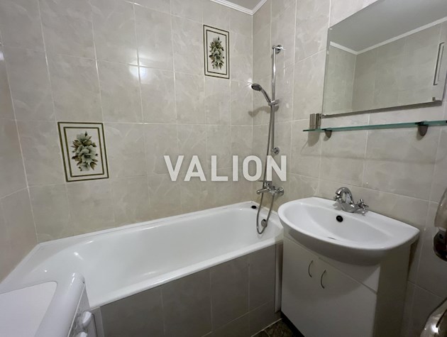 Продается 1-комнатная квартира на 2/9 этаже с ремонтом 34,9 кв.