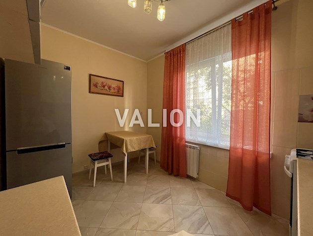 Продается 1-комнатная квартира на 2/9 этаже с ремонтом 34,9 кв.