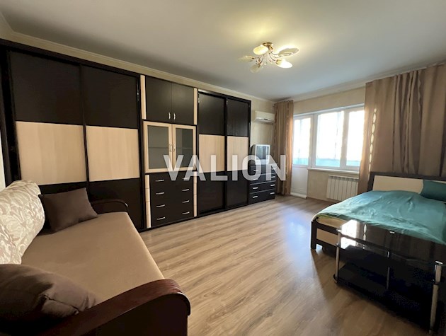 Продается 1-комнатная квартира на 2/9 этаже с ремонтом 34,9 кв.