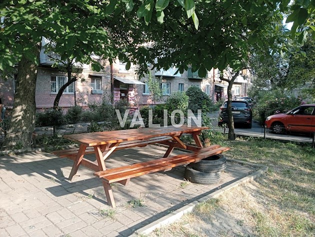 Продажа двухкомнатной квартиры 46.6 кв. м. в кирпичном доме, Нивська 3\5