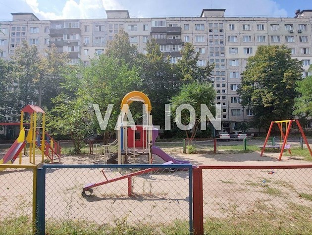 Продаж 3к квартири вул.Лятошинського 14б Теремки 2