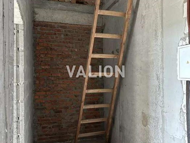 Продажа 3к квартиры 84 кв. м на ул. Кадетский Гай,10