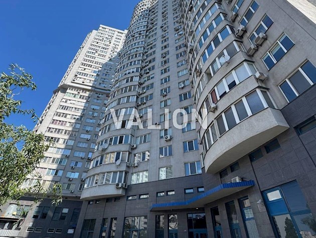 Продаётся 3-х комнатная квартира, левый берег, Дарницкий район, ул. Михаила Гришко 9.