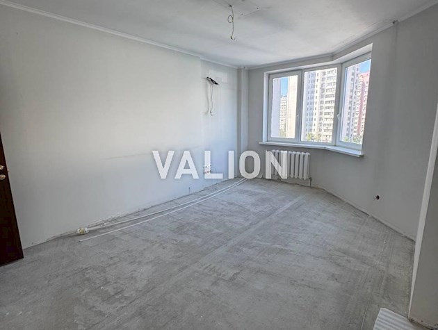 Продаётся 3-х комнатная квартира, левый берег, Дарницкий район, ул. Михаила Гришко 9.