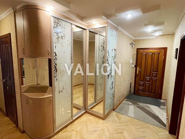 Продажа 3 комнатной квартиры с ремонтом ул.Пулюя, 5б. Соломенский р-н