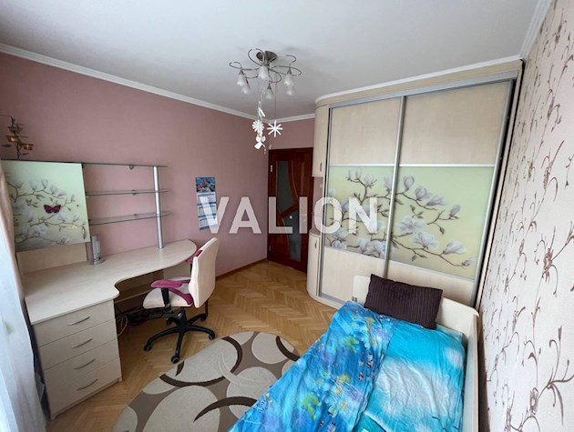 Продажа 3 комнатной квартиры с ремонтом ул.Пулюя, 5б. Соломенский р-н