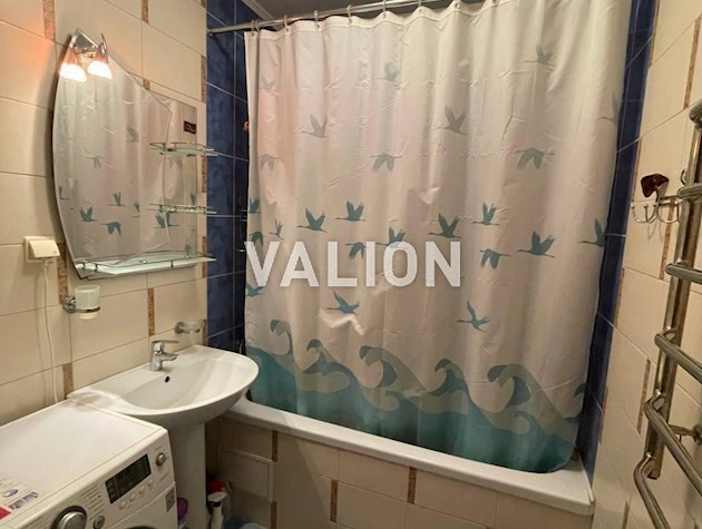 Продажа 3 комнатной квартиры с ремонтом ул.Пулюя, 5б. Соломенский р-н