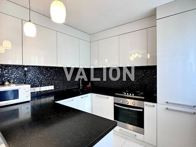 Продається 2квартира по вул. Січових Стрільців (Артема), 53