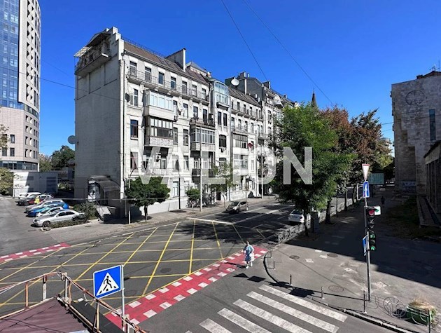 Продається 2квартира по вул. Січових Стрільців (Артема), 53