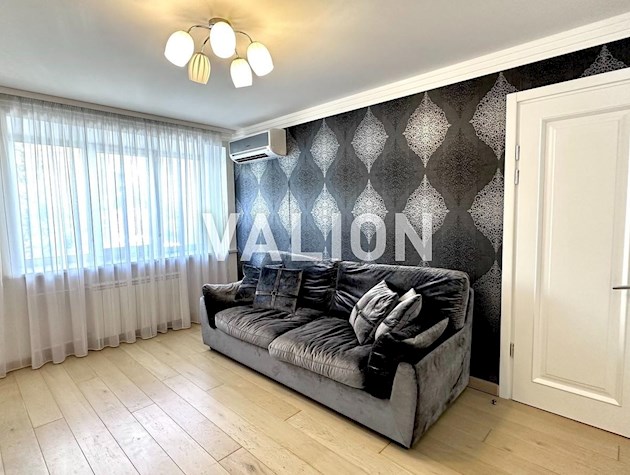 Продається 2квартира по вул. Січових Стрільців (Артема), 53