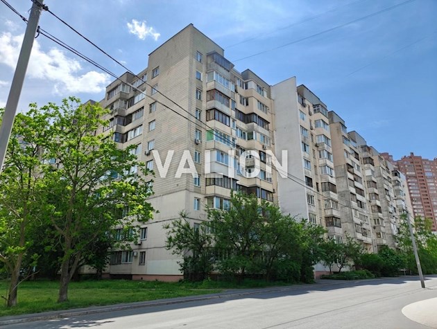 Продажа 3-комнатной квартиры 85.34 м² по ул.Драгоманова, 22