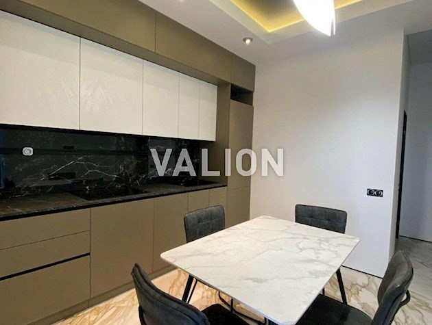 Продається 2-кімнатна квартира на Новопечерських Липках, вул. Верхогляду (Драгомирова), 14а, ЖК Delmar