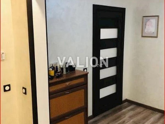 Продаж 3-х квартири вул. Радунська 9б