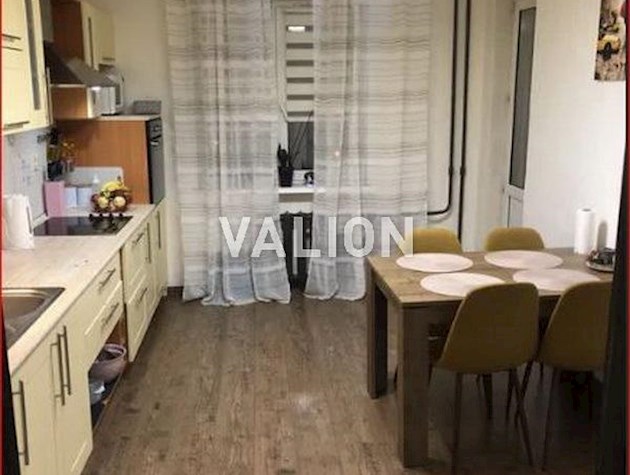 Продаж 3-х квартири вул. Радунська 9б