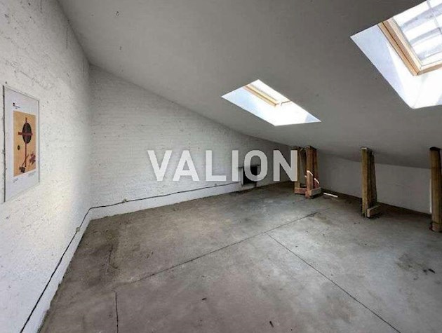 Продаж 2-к квартири вул. Дігтярна 6