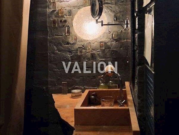 Продаж 2-к квартири вул. Дігтярна 6