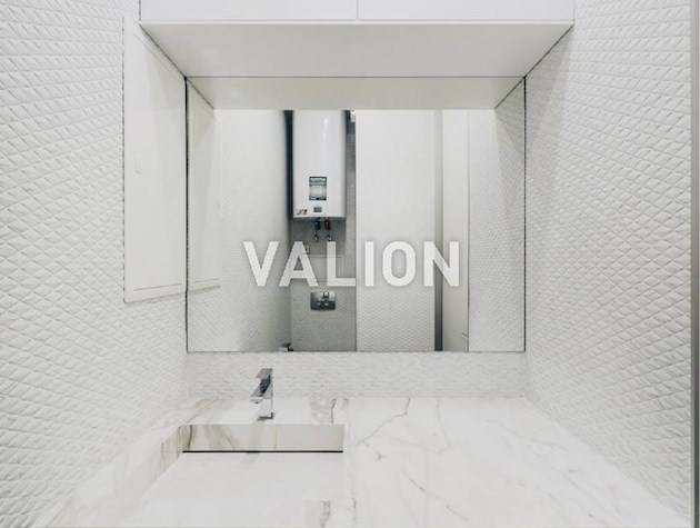 Продам квартиру 107 кв. ЖК Смарагдовий Механізаторів 2