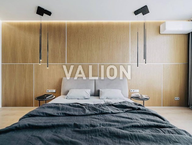 Продам квартиру 107 кв. ЖК Смарагдовий Механізаторів 2