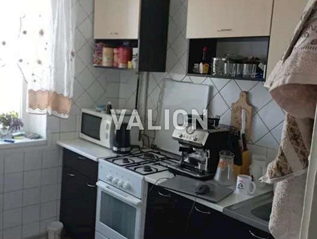 Продажа трехкомнатной квартиры по ул. Сержа Лифаря, 17.