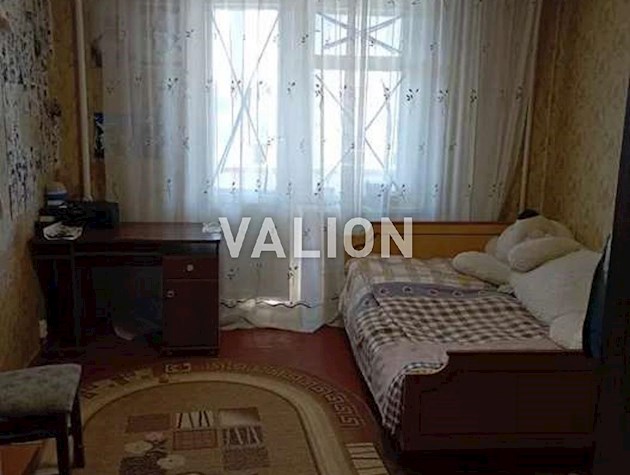 Продажа трехкомнатной квартиры по ул. Сержа Лифаря, 17.