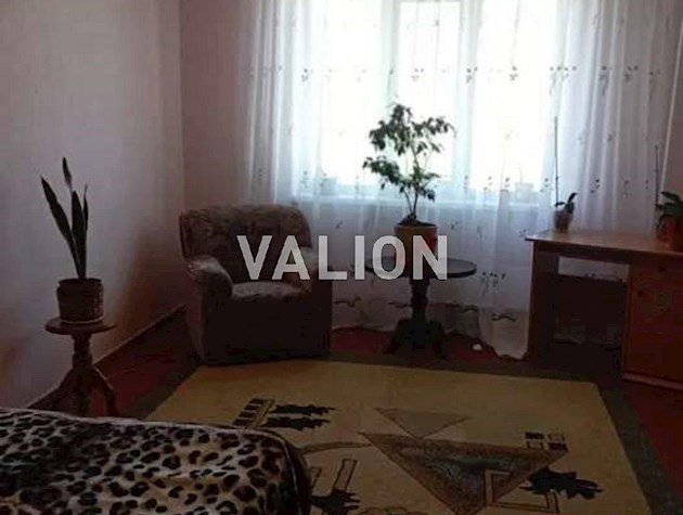 Продажа трехкомнатной квартиры по ул. Сержа Лифаря, 17.