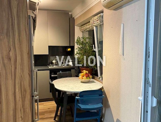 Продам двухкомнатную квартиру по ул.Милютенко, 28А.