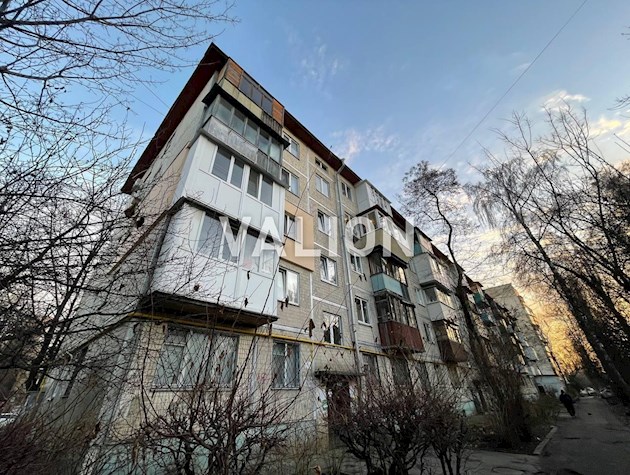 Продажа 2-комнатной квартиры,Донца 26 в Соломенском районе