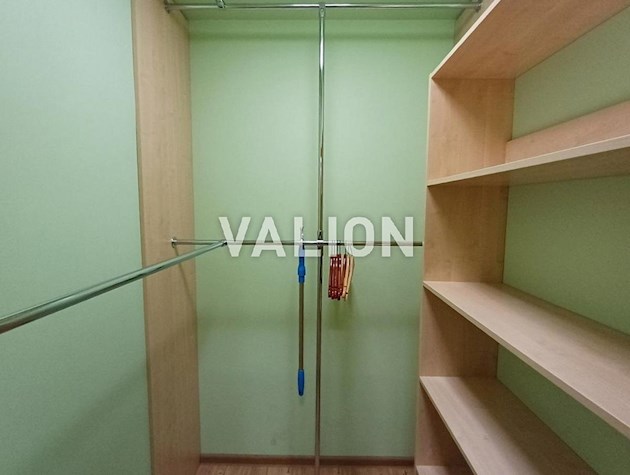 Продажа 3-к квартиры ул. Освиты 3а