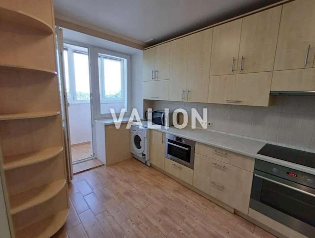 Продажа 3-к квартиры ул. Освиты 3а