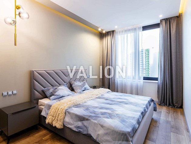 Продажа 3-комнатной квартиры по просп.Берестейский (Победы), 67 в ЖК Нивки-Парк