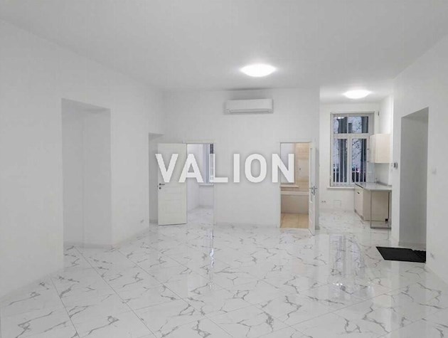 Продажа 3-к квартиры ул. Шелковичная 10