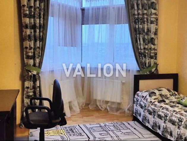 Продаж 3-к квартири вул. Бориспільська 4