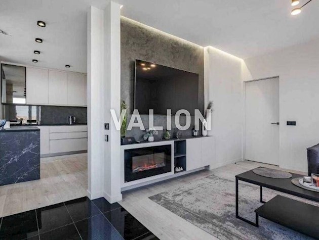 Продаж 2-к.квартири Дніпровська набережна 18а