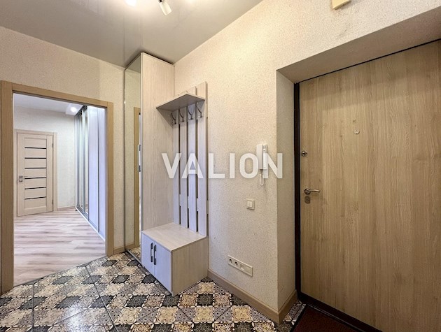 Продается однокомнатная уютная квартира 37,6 м2 по ул. Степана Рудницкого (Ак. Уильямса) Правый берег