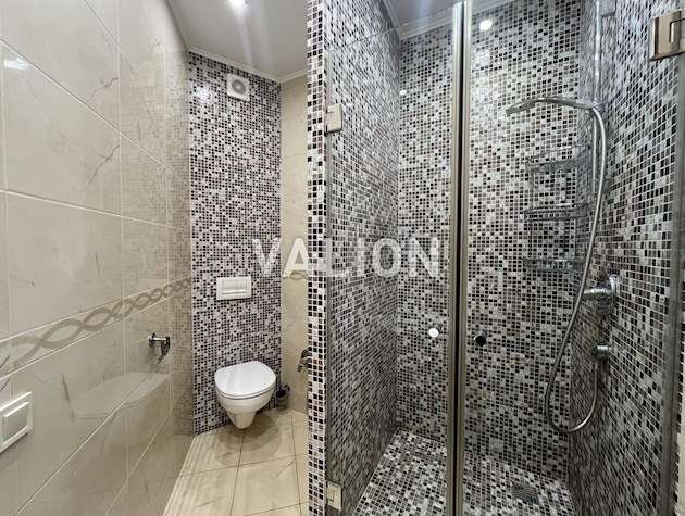 Продается однокомнатная уютная квартира 37,6 м2 по ул. Степана Рудницкого (Ак. Уильямса) Правый берег