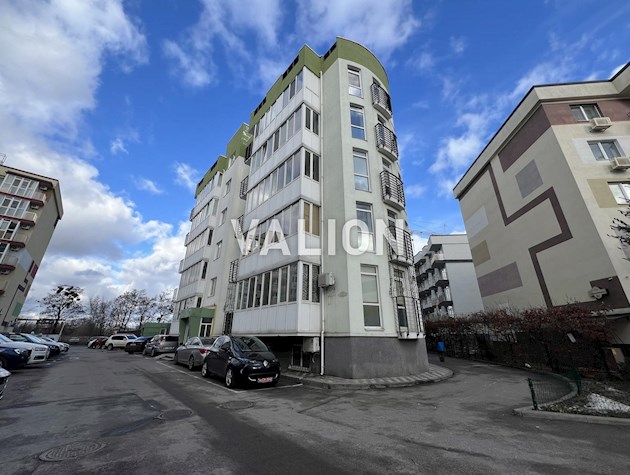 Продается однокомнатная уютная квартира 37,6 м2 по ул. Степана Рудницкого (Ак. Уильямса) Правый берег